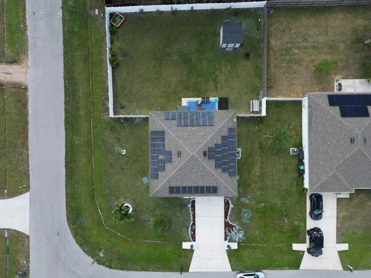 The Sunshine Gallery River Park Exterior photo